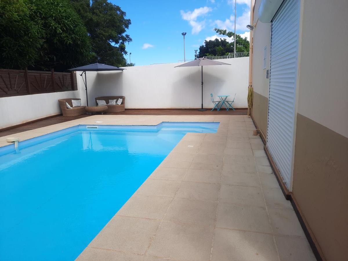 Studio Avec Piscine Privee, Idealement Situe 圣克洛德 外观 照片