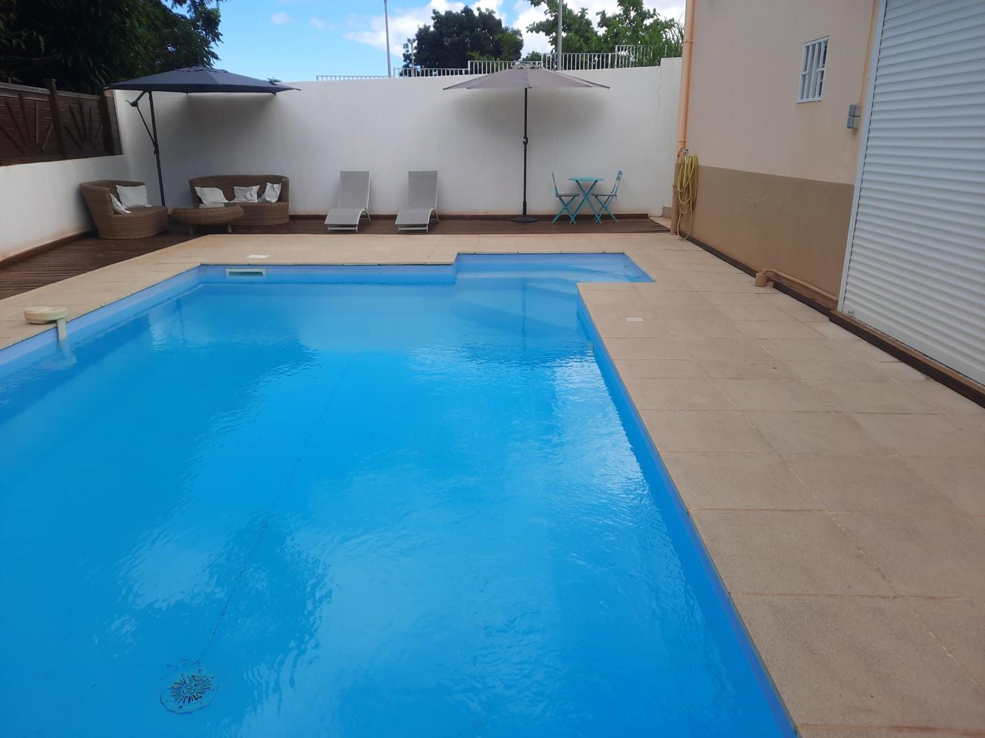 Studio Avec Piscine Privee, Idealement Situe 圣克洛德 外观 照片